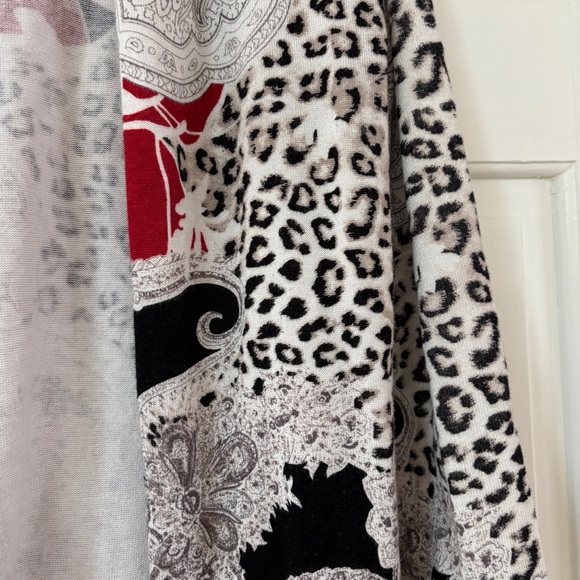 Chico's Size 1 Red Black Animal Print Paisley Mixed‎ Print Chicos Size Medium - Picture 3 of 11